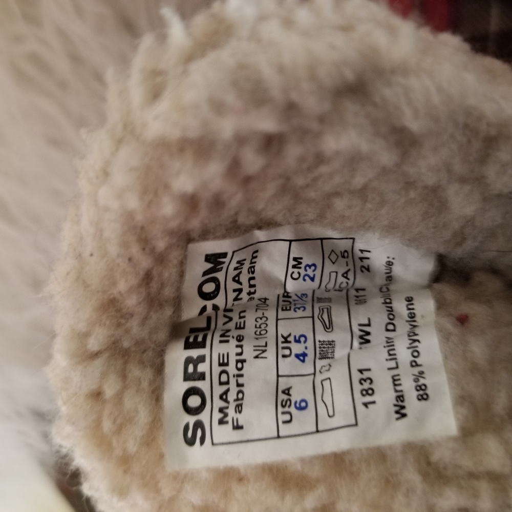 Sorel women's winter lace-up boots - size 6 - Picture 3 of 9